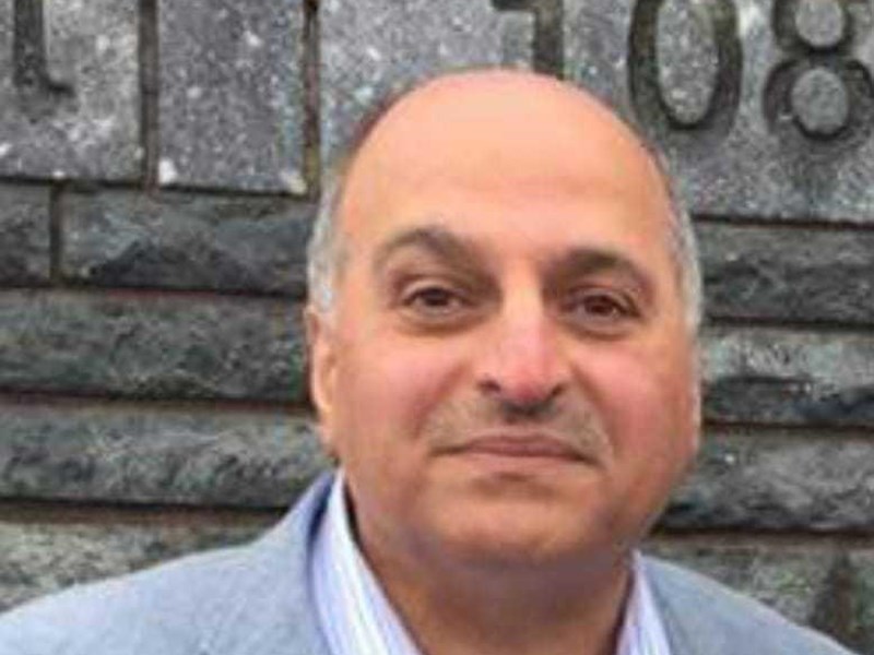 Portrait of Dr Saad Al-Dubbaisi